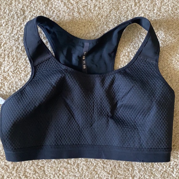 Bundle of 3 Nike sports bras - Picture 13 of 15